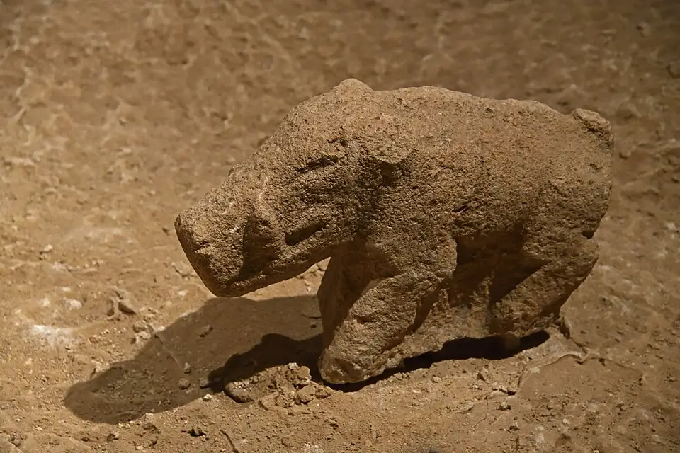 A small stone figurine of a beaver discovered at Gobekli Tepe.