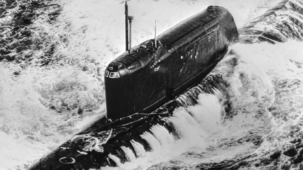 Советская атомная подводная лодка K-19